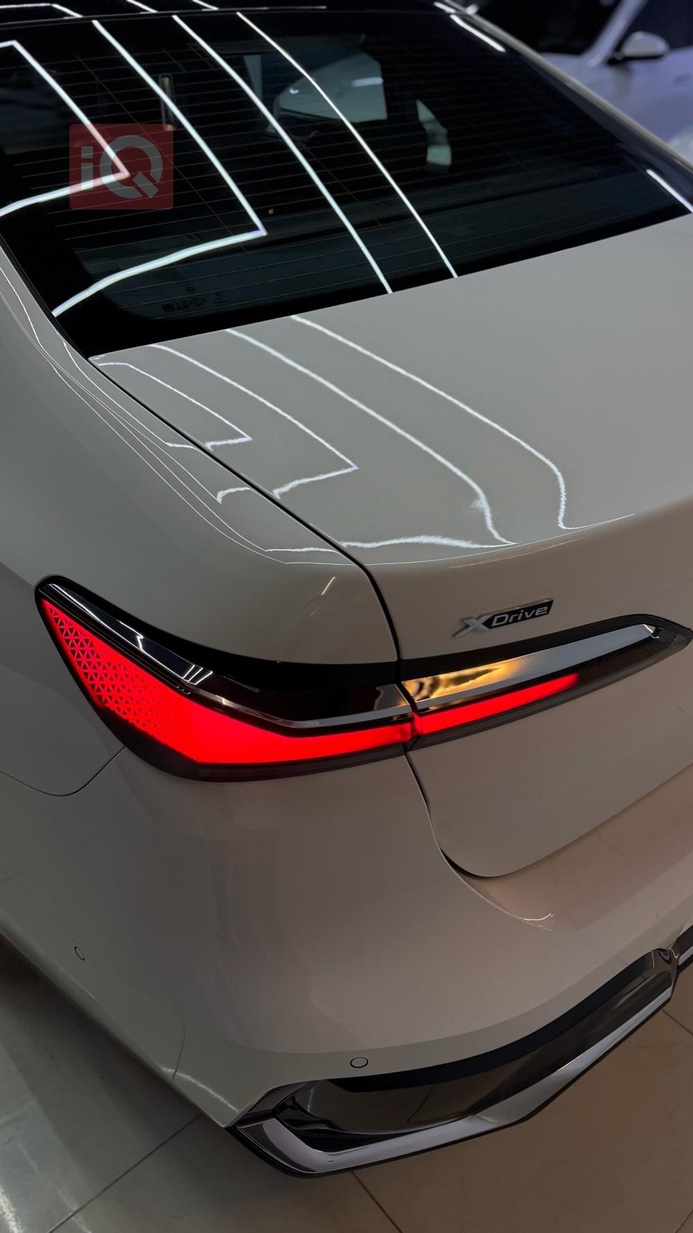 بي ام دبليو الفئة 7